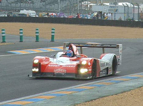 Team Essex Invest's Lister, den første racer på Le Mans med en ren dansk besætning, den blev kørt af John Nielsen, Casper Elgaard samt Jens Reno Møller.
(Foto: Claude Foubert / infoscourse-org)